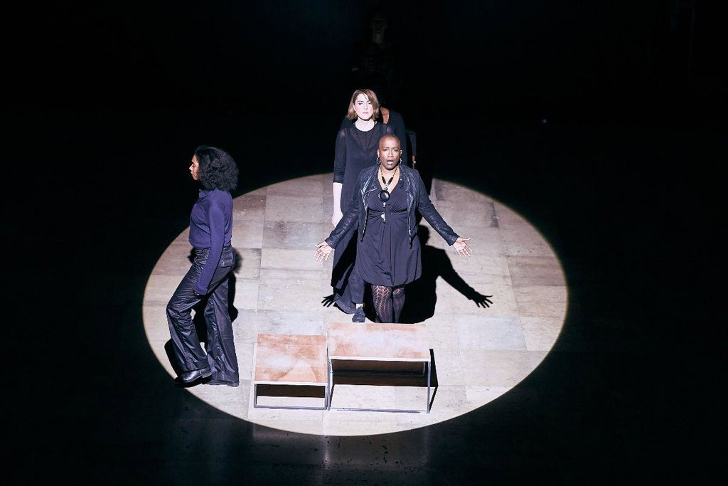 Gabrielle Goliath, Elegy - Joan Thabeng, 2018, Palais de Tokyo, Paris, photo by Ayka Lux, courtesy the artist