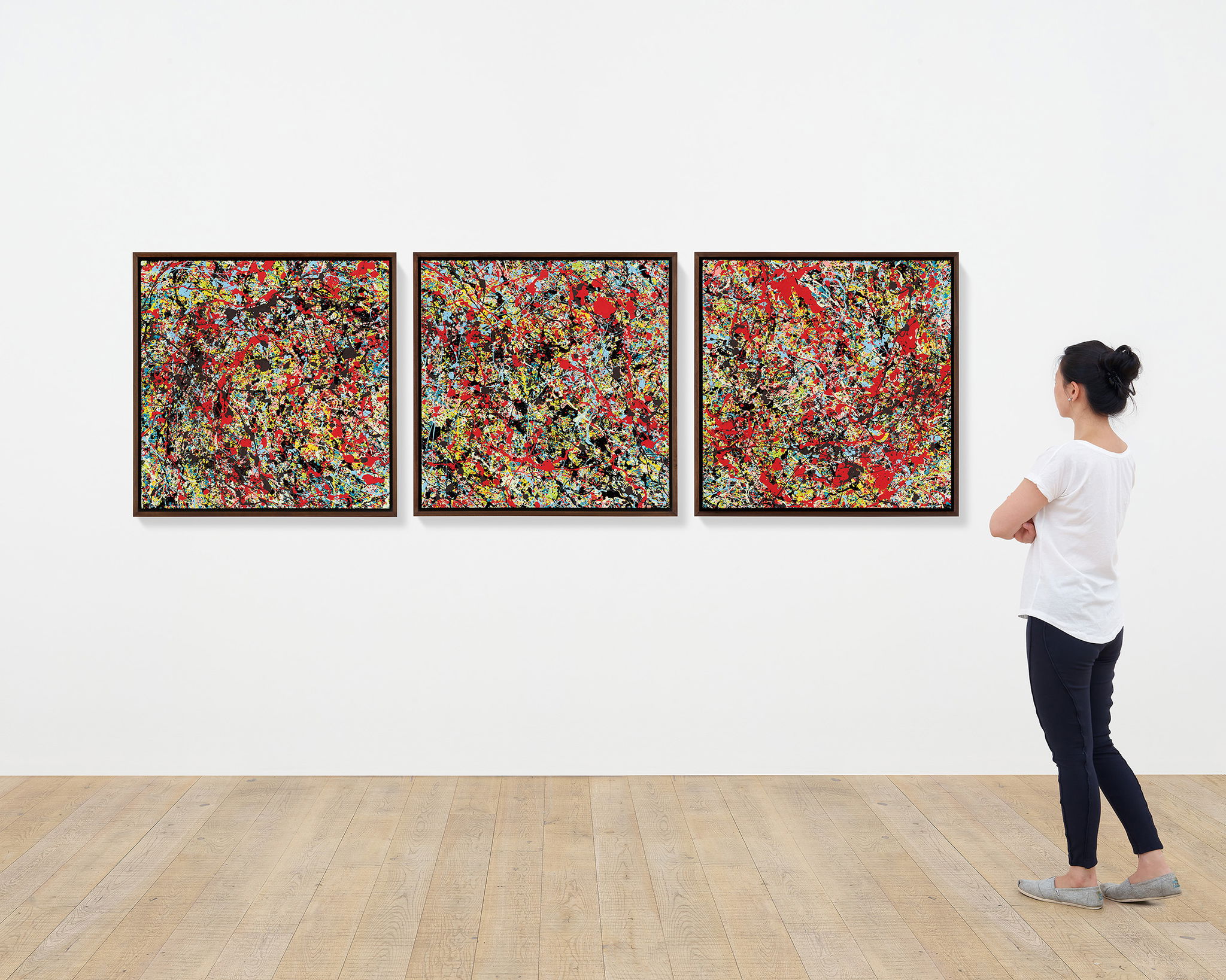 Comet's Embrace scale image