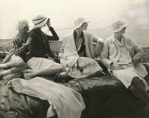 Archives : National Gallery of Victoria : Edward Steichen and Art Deco Fashion