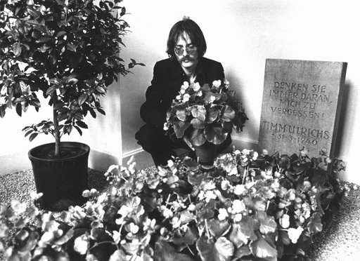 Timm Ulrichs, 'Living Work of Art', Has Died at 86