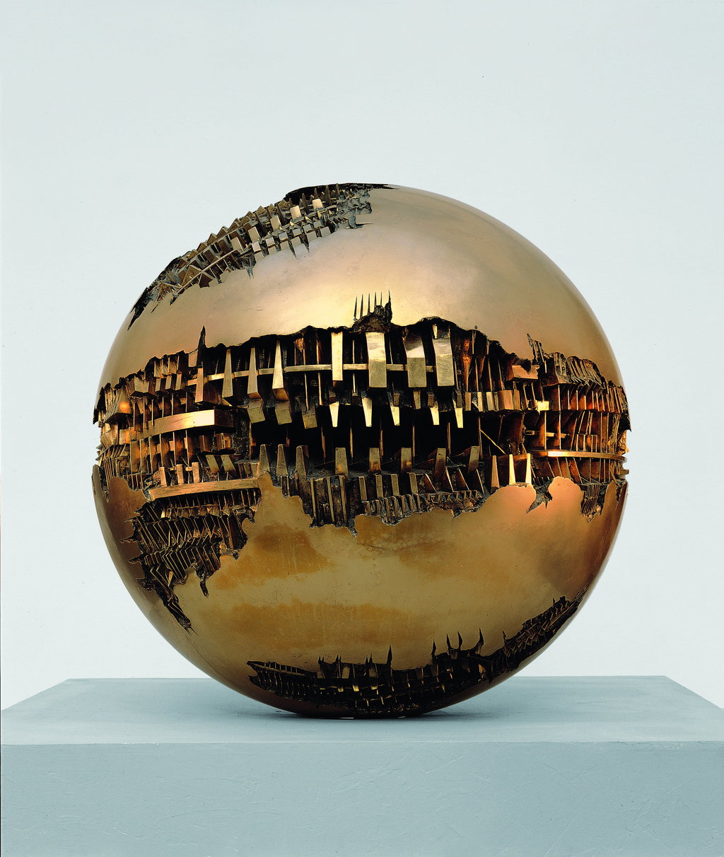 Milan Celebrates Sculptor Arnaldo Pomodoro