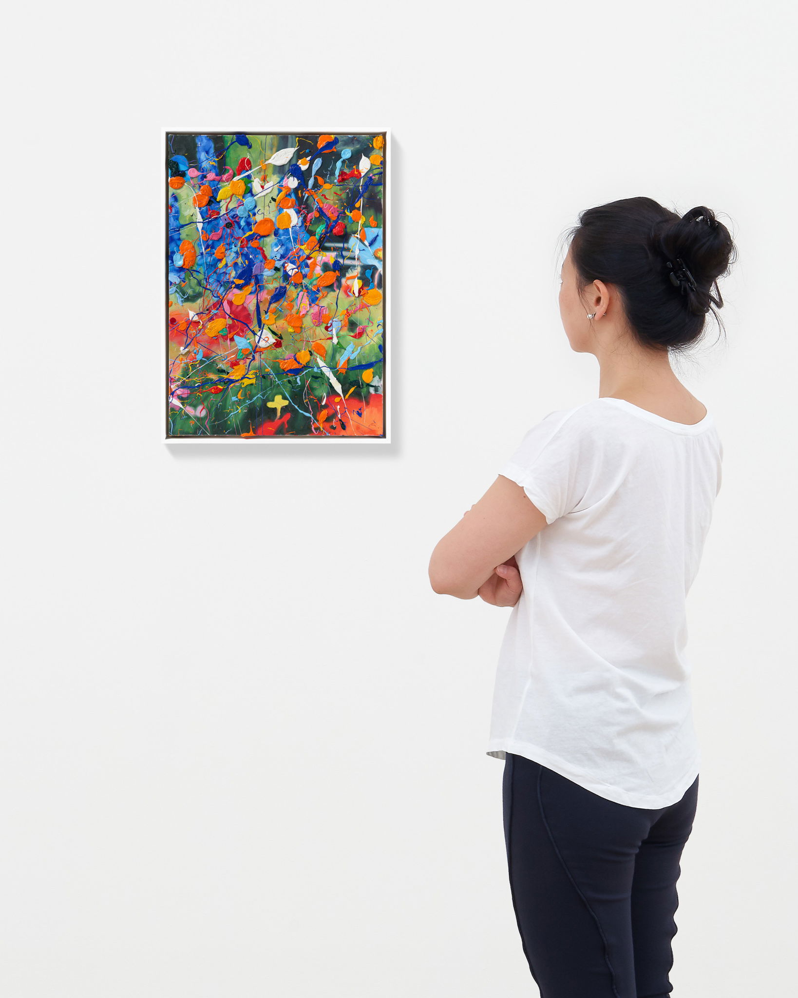 Lush Vibrant Hidden Garden scale image