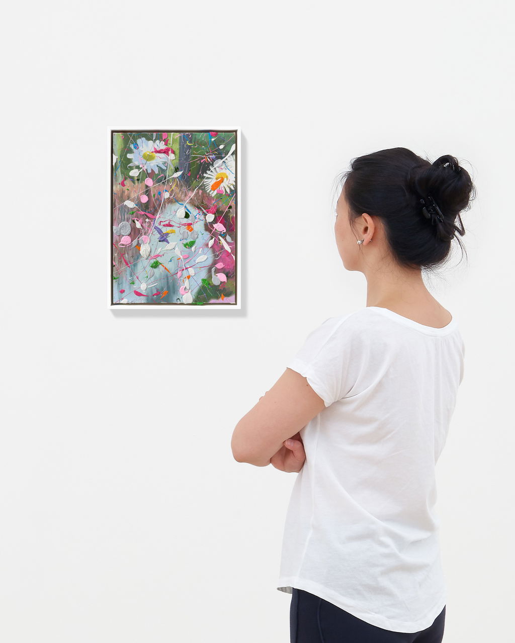 Peacefully Hidden Garden scale image