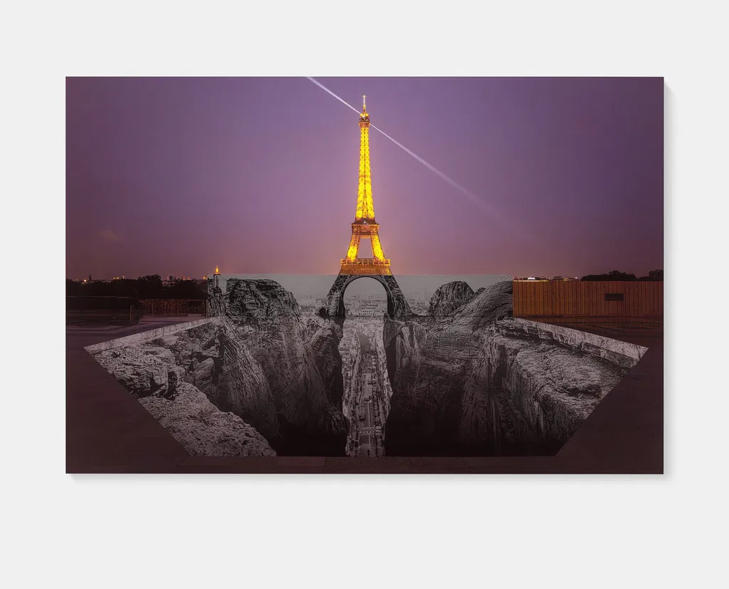 Trompe l'oeil, Les Falaises du Trocadéro, 25 mai 2021, 22h18, Paris, France, 2021 image #2