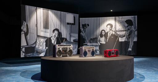 Experimental Exhibitions: From School to Cinema to Séance