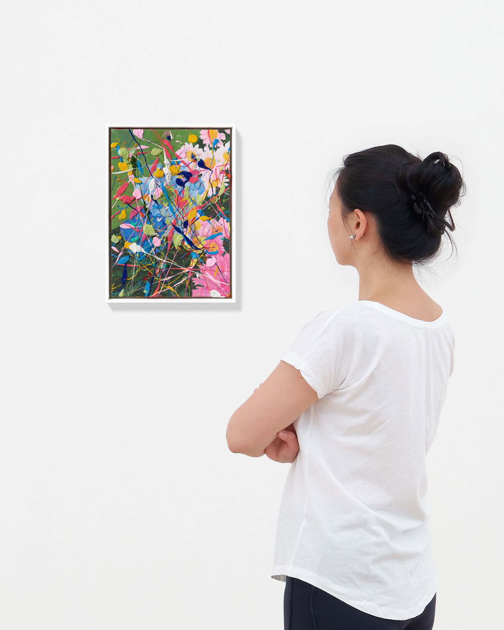 Lustrous Hidden Garden scale image