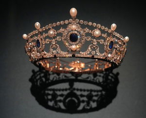 In the shadow of the Louvre heist, Paris opens another royal jewel display nearby