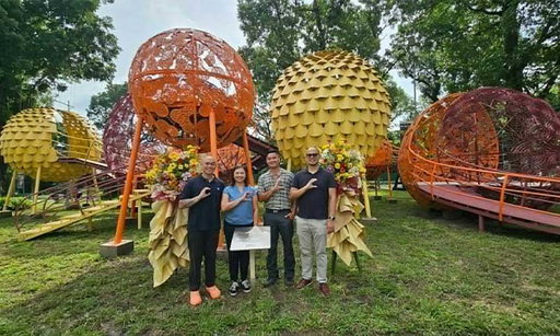 Filinvest Mimosa Plus unveils Leeroy New Art Installation
