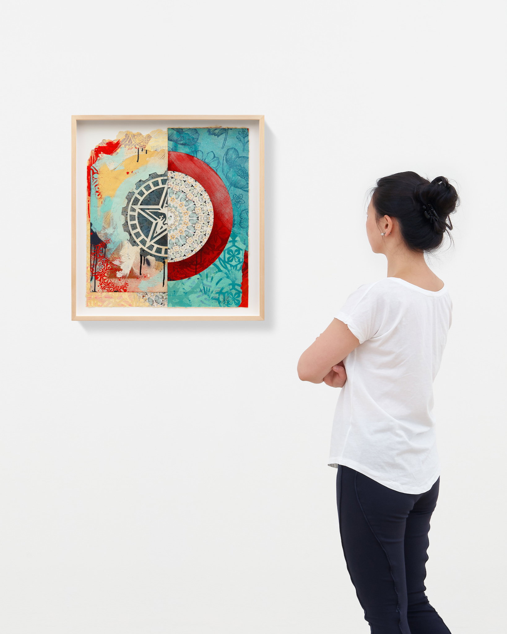 Star Gear Target Study with Hirst Butterflies scale image