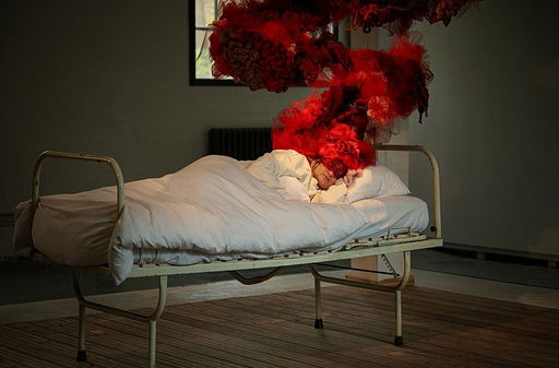 Mental Load: performance and installation by Karen Vieira - Onsite Festival - Berlin