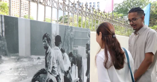 Hue exhibition revisits Vietnam memories through lens of French photographers