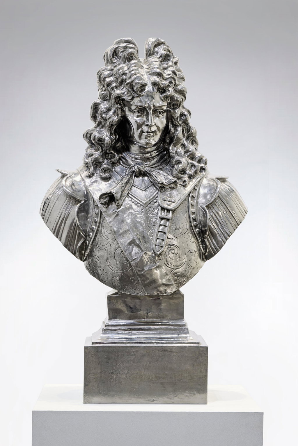 Louis XIV by Jeff Koons estimated at $7m (low) to $10m (high). Image courtesy of Sotheby's