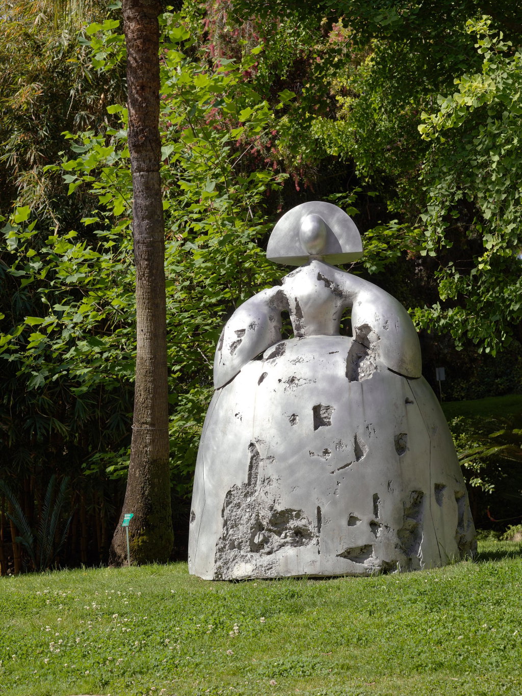 Infanta Margarita by Manolo Valdes sold for $567,600. Image courtesy of Artcurial