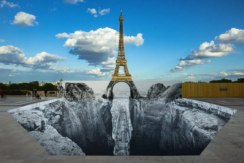 Trompe l'oeil, Les Falaises du Trocadéro, 19 mai 2021, 19h57, Paris, France, 2021 JR1-2