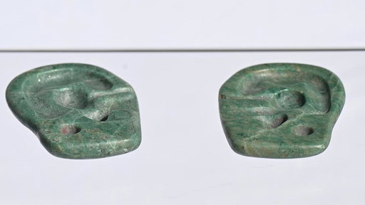 Australia returns looted ancient artefacts to Mexico