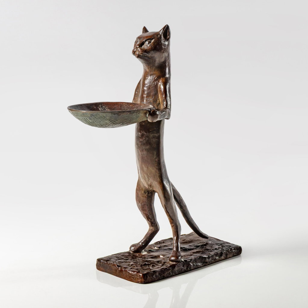 "Chat maître d'hôtel" by Diego Giacometti sold for $576,000. Image courtesy of Sotheby's