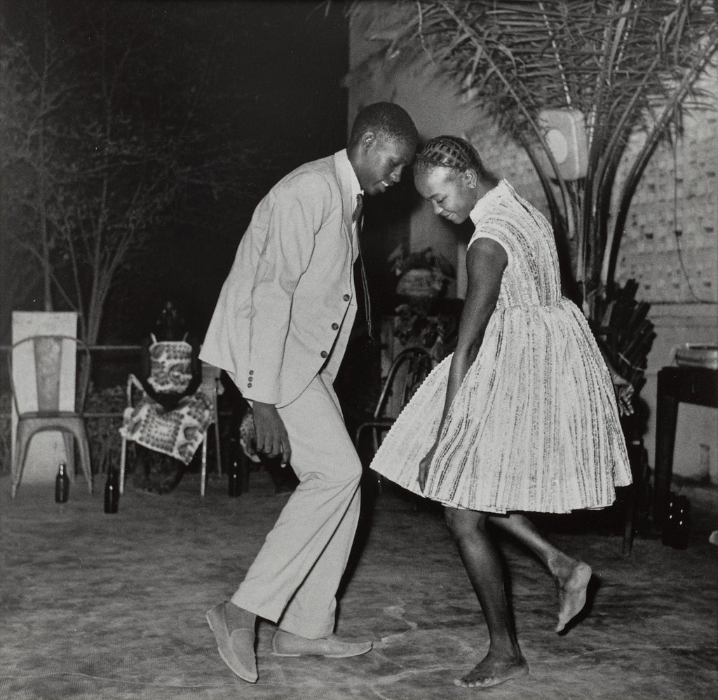 Nuit de Noël (Happy-club), 1963 by Malick Sidibe sold for $23,200. Image courtesy of Phillips