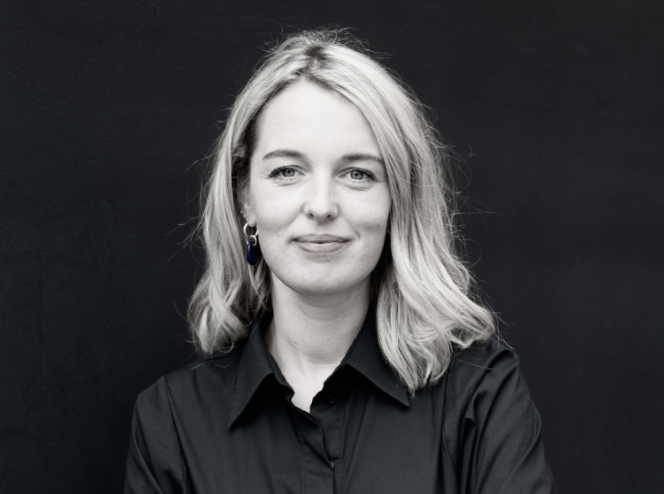 Elizabeth Brooke moves to Mucha