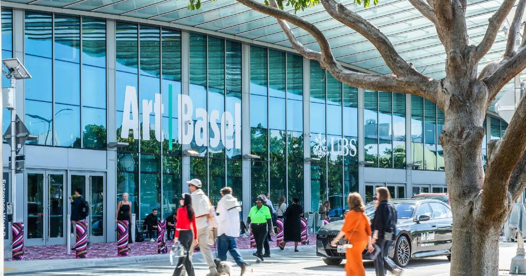 David Hammons leads Art Basel Miami Beach opening sales