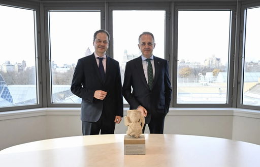 The Metropolitan Museum of Art repatriates Two Sculptures to Republic of Türkiye