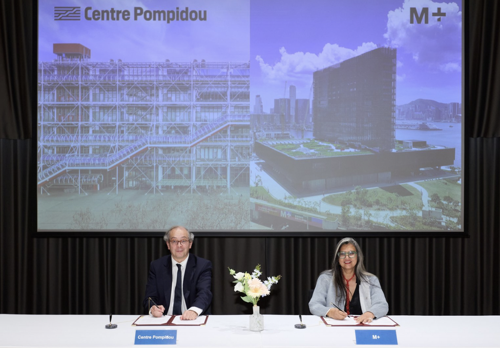 Laurent Le Bon, president of the Centre Pompidou, and Suhanya Raffel, M+ director, signed the partnership agreement on 15 May. Photo: Winnie Yeung @ Visual Voices. Courtesy of M+, Hong Kong