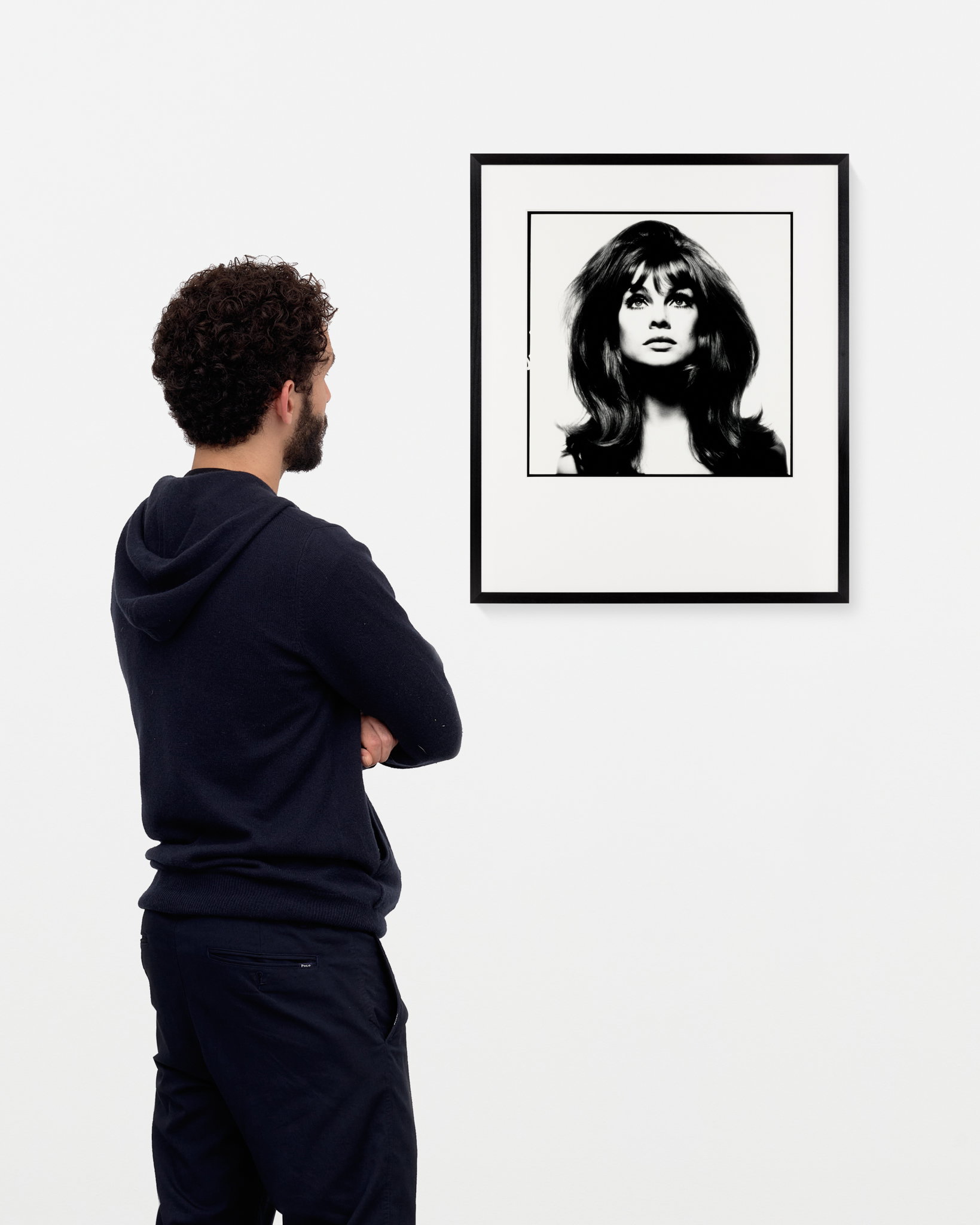 Jean Shrimpton scale image