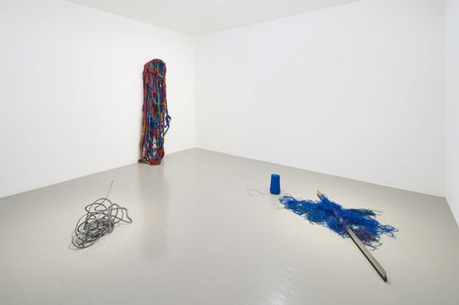 Live Wires. Sheila Hicks and Paolo Icaro in dialogue at Galleria Massimo Minini