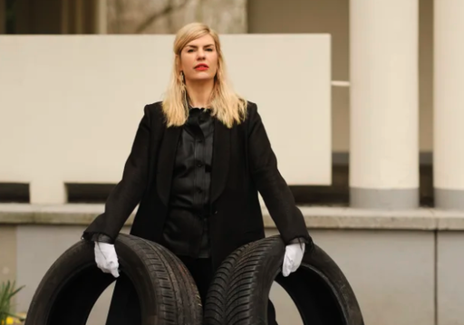 Galerie Thomas Schulte now represents Lena Henke