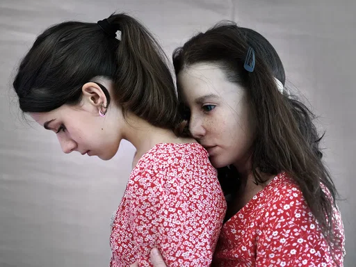 Aneta Grzeszykowska’s Uncanny Masks Expose the Fictions of Time at Lyles & King Gallery, NYC