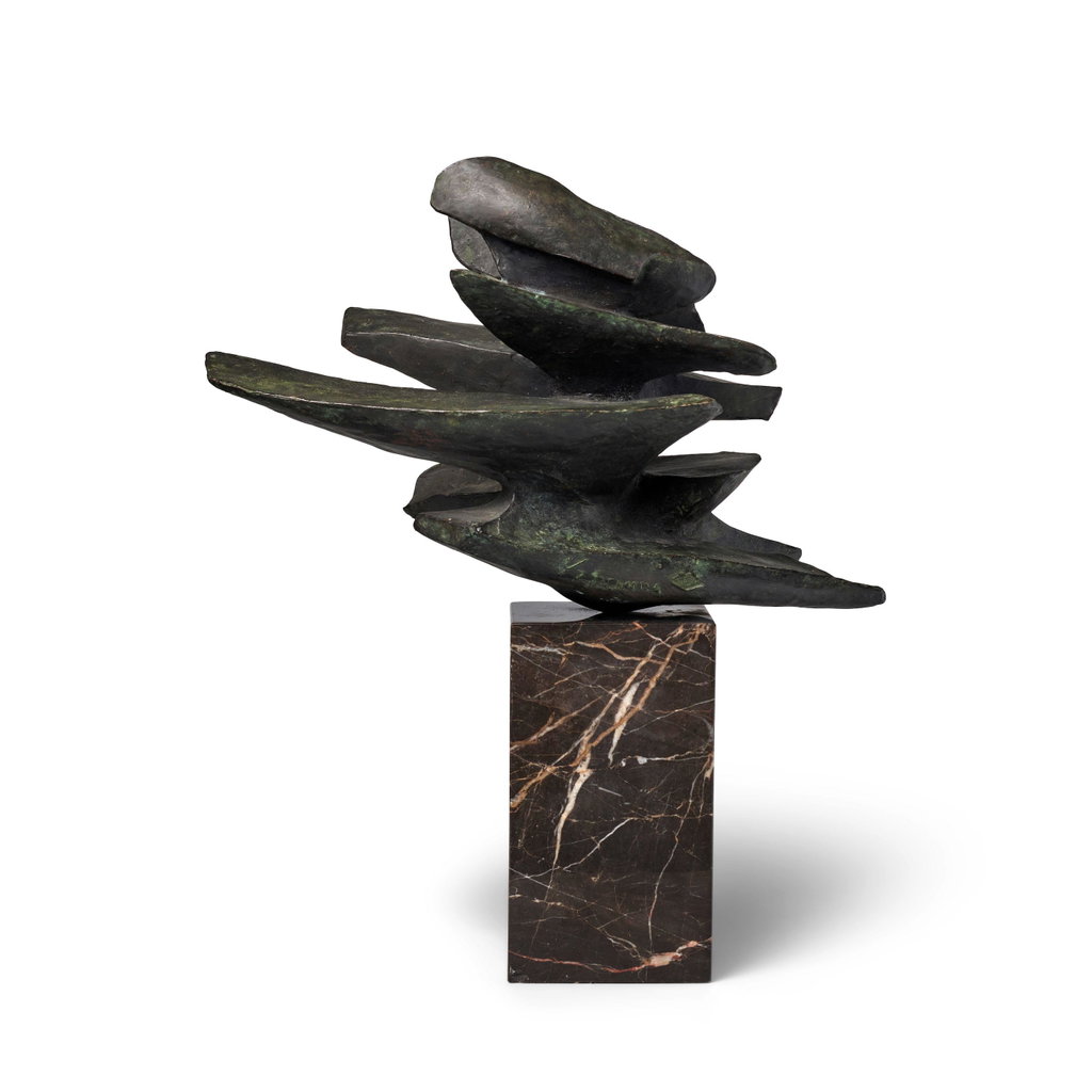 Petite ailée no. 2 by Alicia Penalba sold for $58,900. Image courtesy of Bonhams