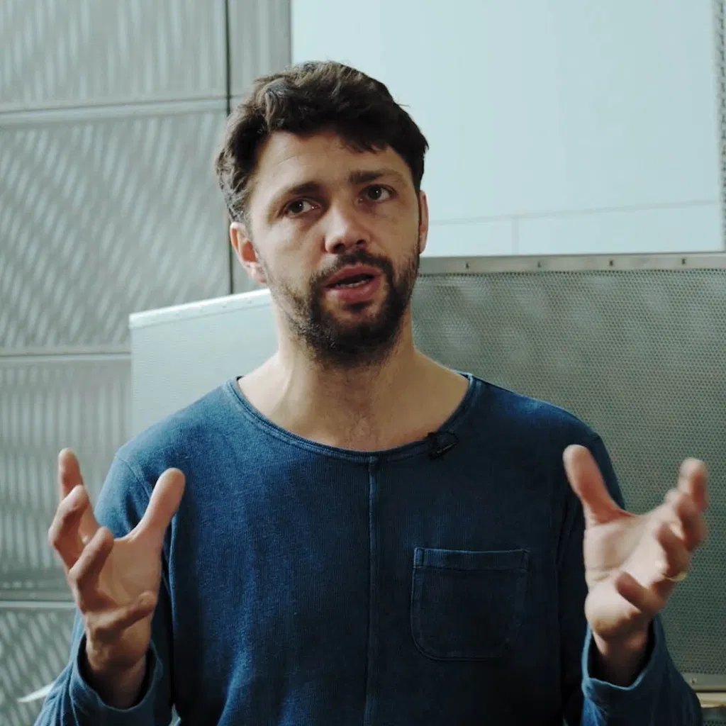 Conrad Shawcross avatar