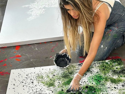 Marjorie Raymond: Transforming emotion into monumental abstract art