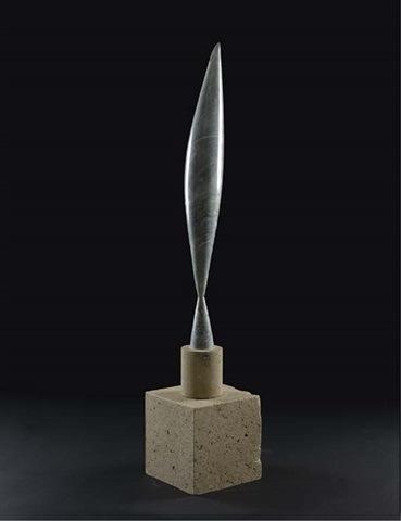 Oiseau dans l'espace (1922). Sold for $27.46m in 2005. Image courtesy of Christie's