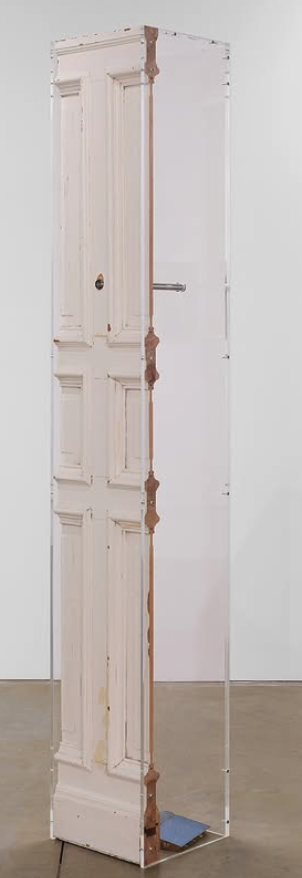 Shinoh Nam: A Guide to the Interior for a House on Ambiguous Grounds at Mountains in Berlin