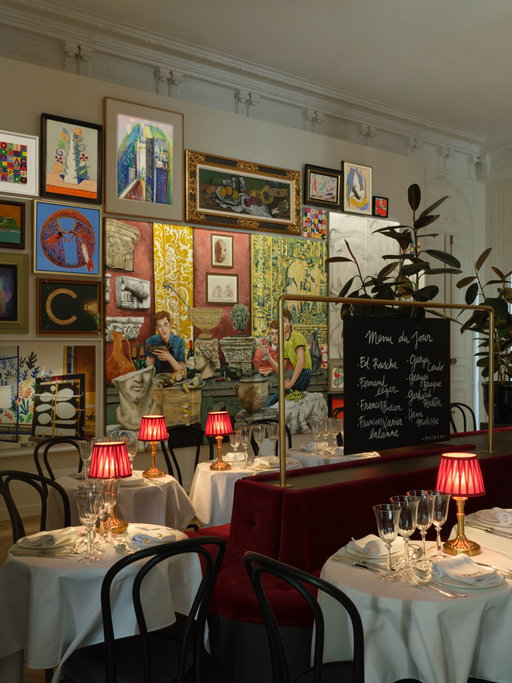 Chez Sotheby's puts art on the menu