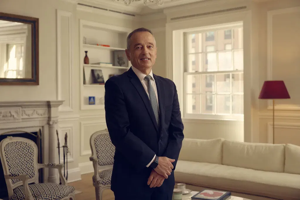 American hero wins $100,000 prize 