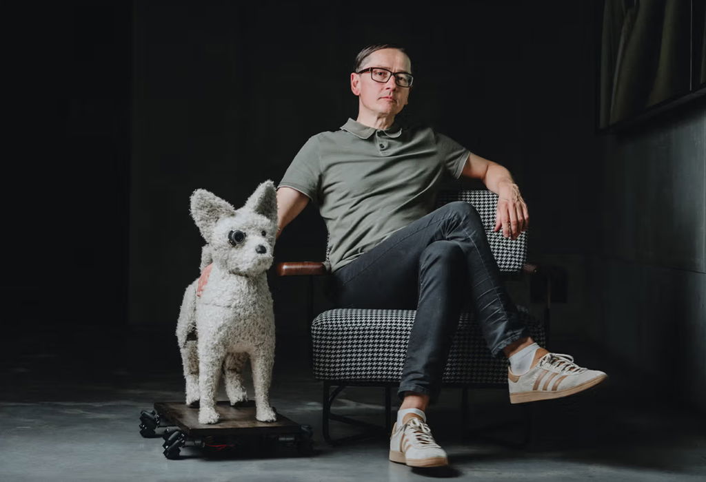 A.I.C.C.A. the robot dog poops out art critiques at Colección SOLO in Madrid