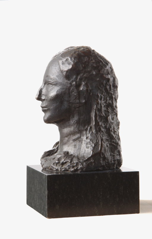 Picasso bust returned